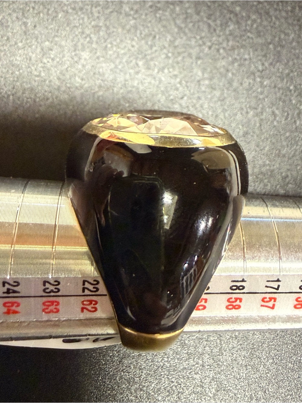 Crystal Faceted ringwith Black and Gold Trim - - Picture 3 of 6
